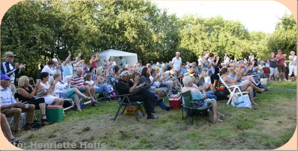 View 20160827-220©HHOFFSDick'sPicknick